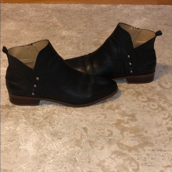 Booties - Picture 3 of 4